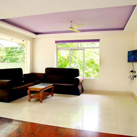Hotel V bee Plaza Thiruvananthapuram Exterior foto